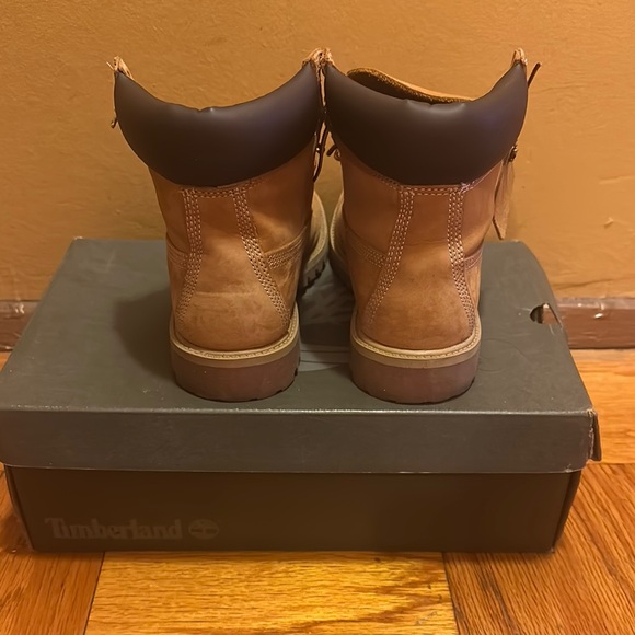 Timberland Tan Boots - Picture 3 of 6